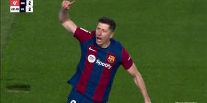 فيديو | ليفاندوفسكي يسجل هدف تعادل برشلونة أمام فالنسيا