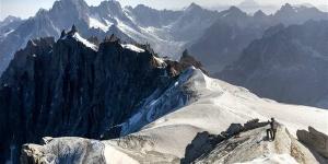 انهيارات جليدية في أجزاء من جبال الألب الجنوبية.. تفاصيل - الفجر سبورت