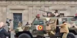 الفجر سبورت .. فشل الانقلاب.. انسحاب المدرعات من أمام القصر الرئاسي في بوليفيا (فيديو)