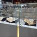 اكتشاف كتب ومخطوطات قديمة نادرة في معرض أبوظبي - الفجر سبورت