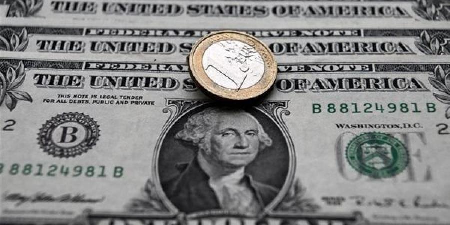 رغم الهيمنة.. صندوق النقد الدولي يعلن تراجع الاعتماد على الدولار عالميًا - الفجر سبورت