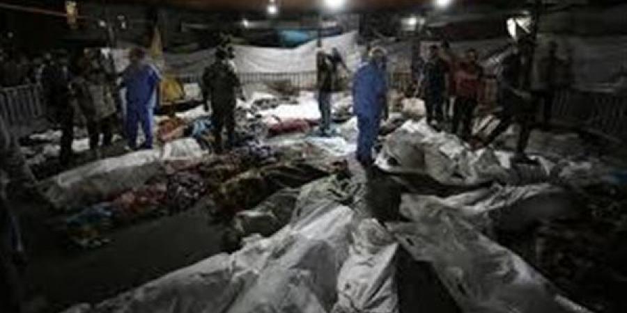 حكومة غزة: العثور على مقبرة جماعية ثالثة داخل مجمع الشفاء الطبي - الفجر سبورت