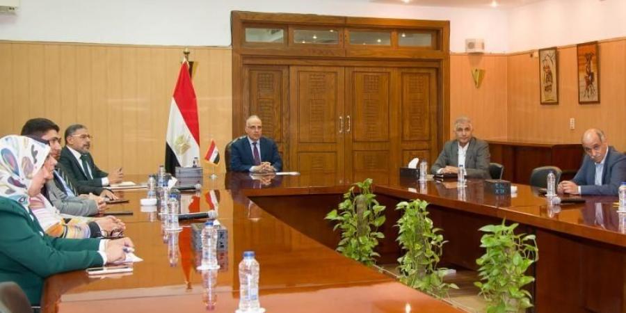 الفجر سبورت .. وزير الرى يتابع إجراءات تطوير منظومة توزيع المياه في مصر