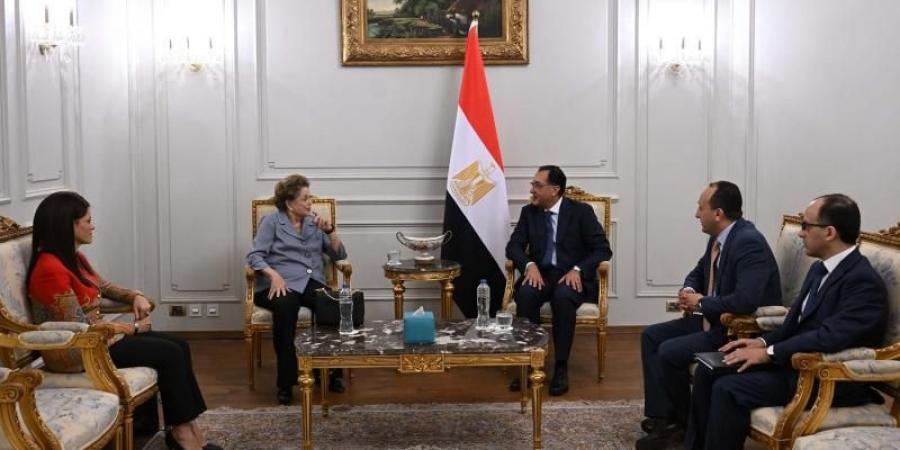 الفجر سبورت .. رئيس الوزراء يلتقي رئيسة بنك التنمية الجديد التابع لتجمع البريكس