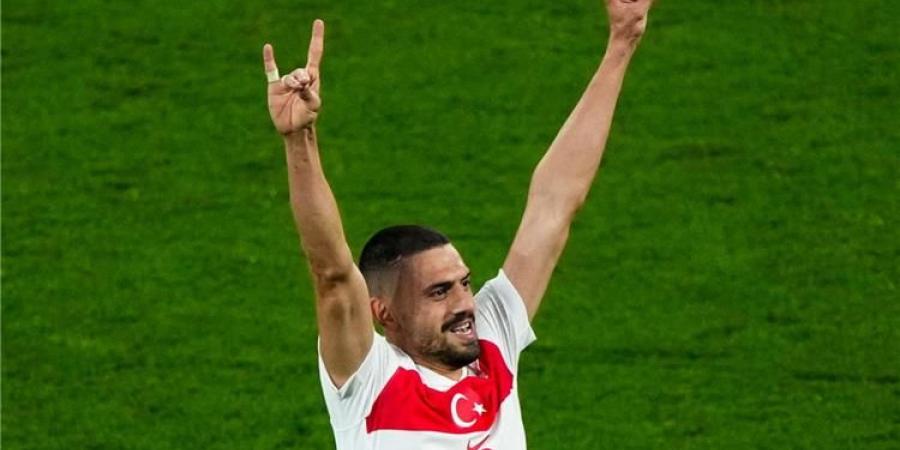احتفال متطرف.. يويفا يُعلن فتح تحقيق ضد ديميرال بعد مباراة تركيا والنمسا