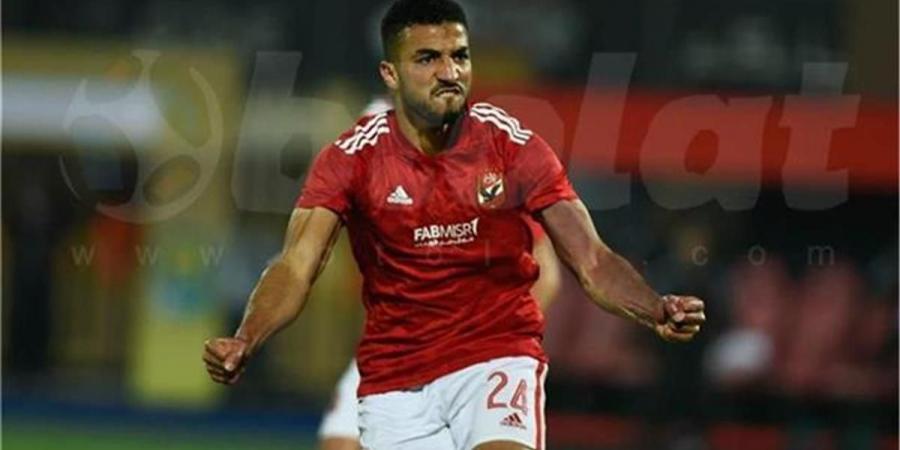 لتعويض محمد عبد المنعم.. الأهلي يبدأ مفاوضاته مع مدافع المغرب