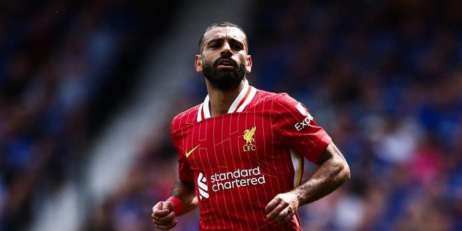 وسط غموض مستقبل محمد صلاح.. جونسون يحث ليفربول على ضم لاعب لا يمكن إيقافه