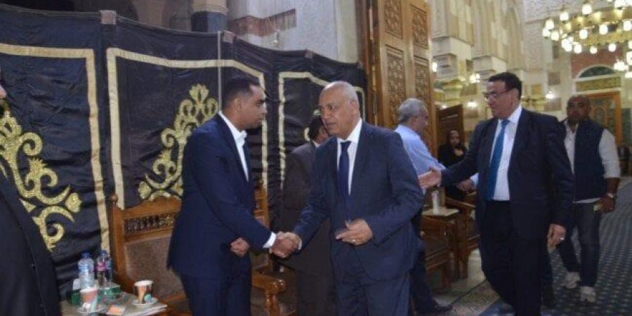 مصطفى بكري يقدم واجب العزاء في والدة الدكتور جابر طايع بمسجد عمر مكرم - بوابة المساء الاخباري