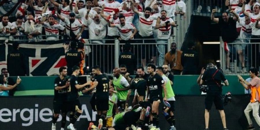 شاهد.. مراسم تتويج الزمالك بلقب السوبر الإفريقي بعد الفوز على الأهلي - بوابة المساء الاخباري